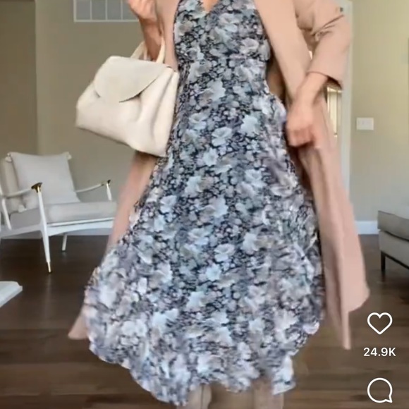 ASTR the Label Raleigh Midi Dress in Black Multi Floral - Picture 3 of 6